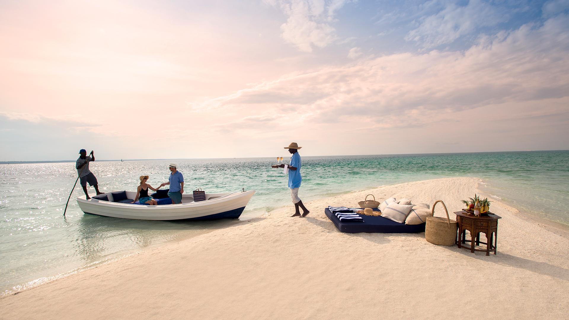 Castaway picnic experience Benguerra Island