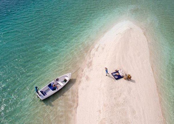 Castaway picnic experience Benguerra Island
