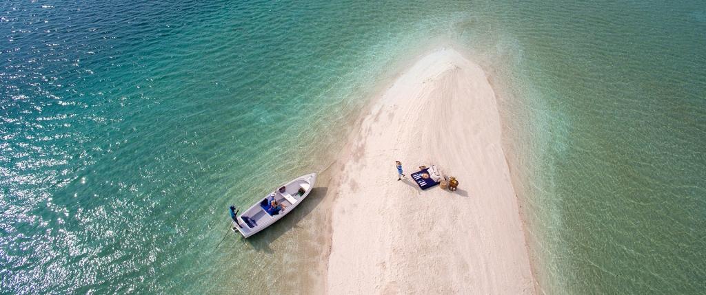 Castaway picnic experience Benguerra Island